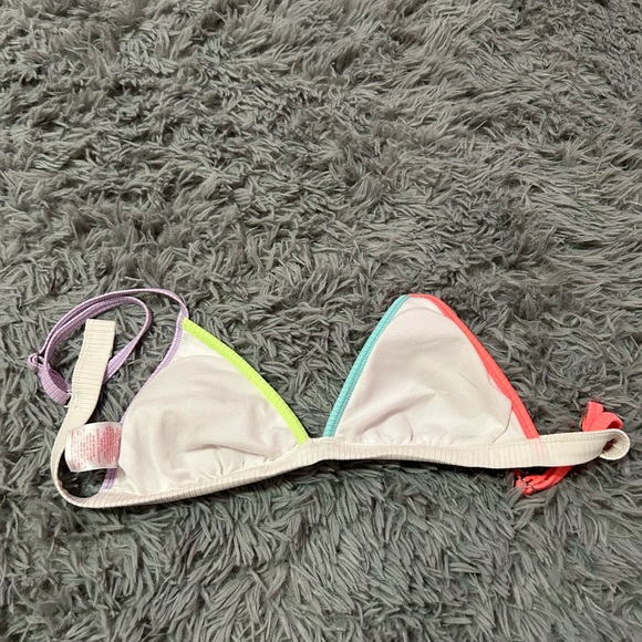 too small - Picture 3 of 3